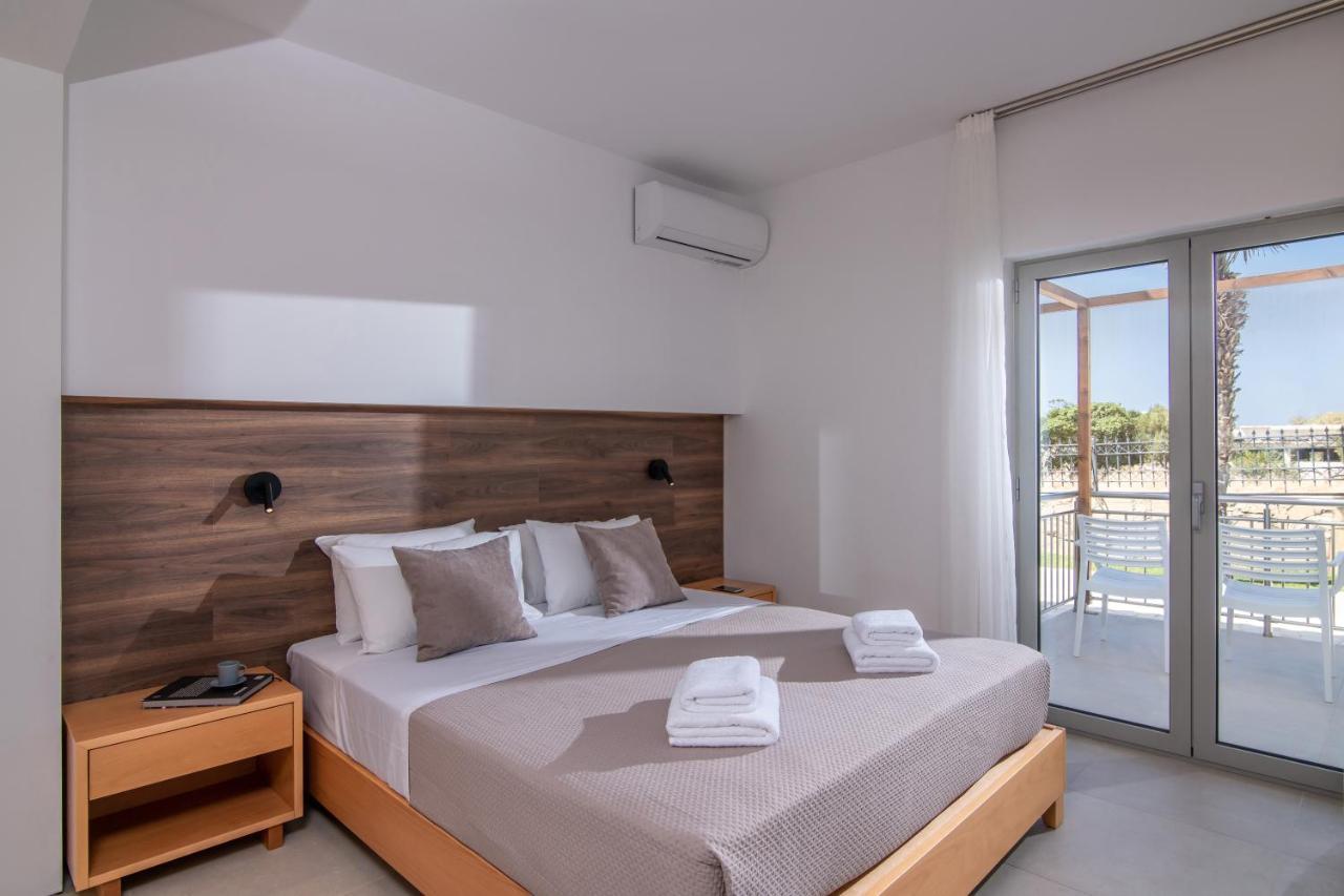 Ariadni Suites 卡特罗斯 外观 照片