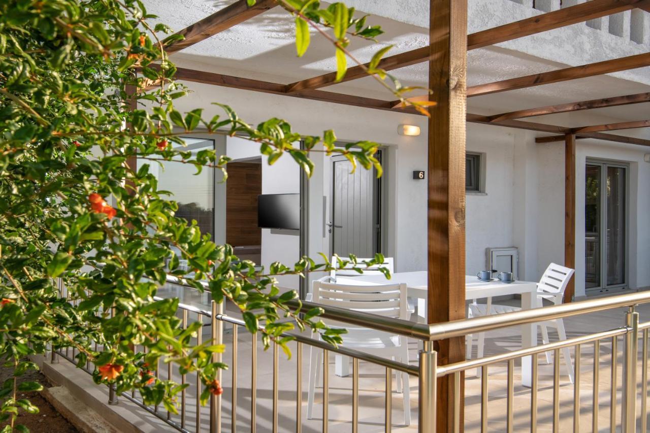 Ariadni Suites 卡特罗斯 外观 照片